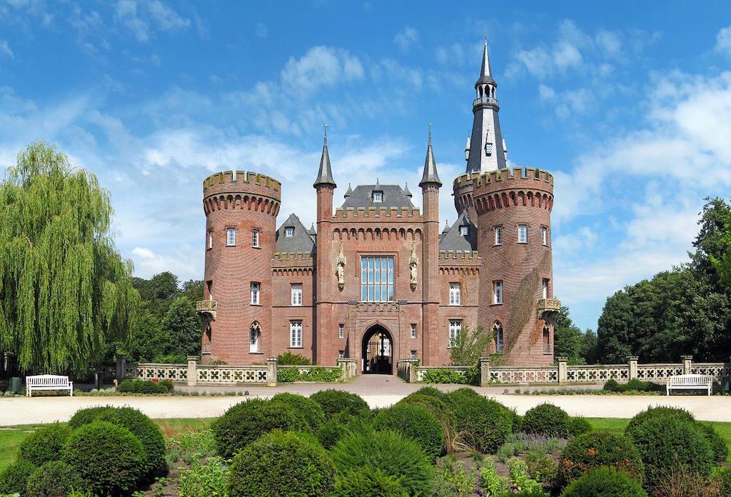 Schloss Moyland